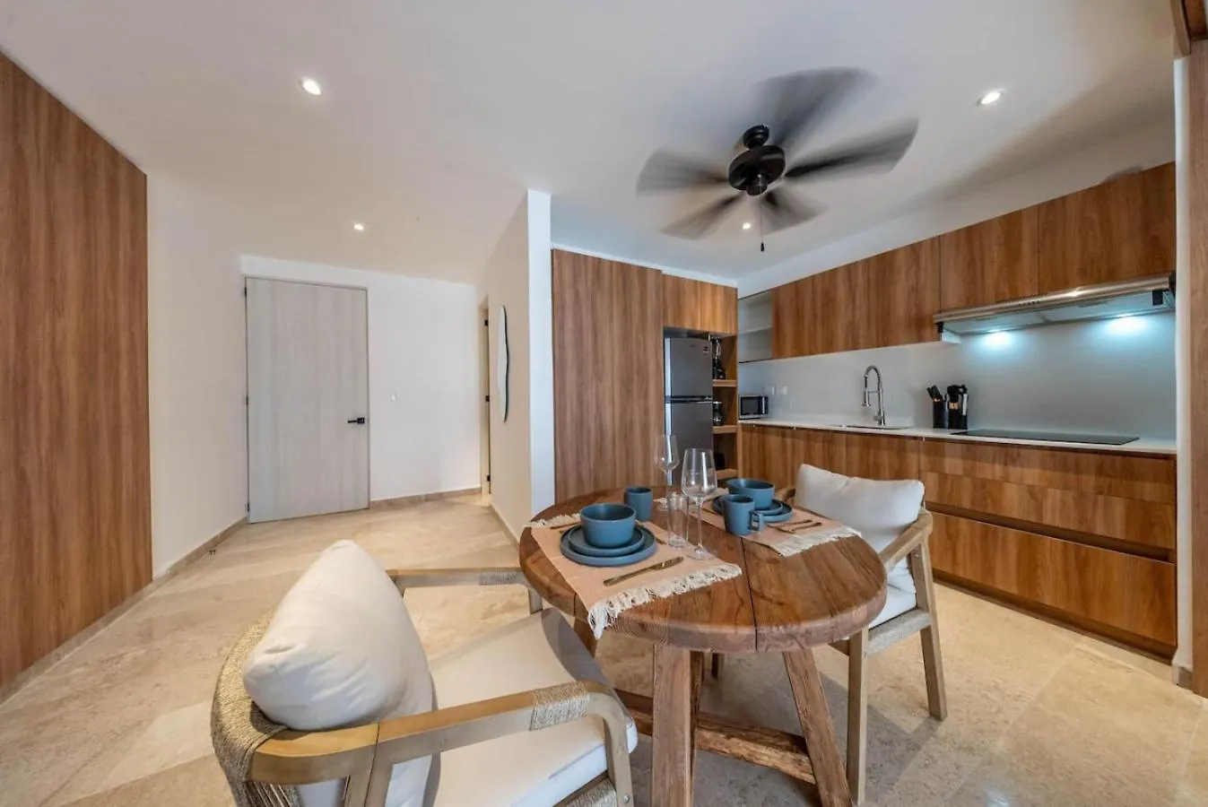 King Studio W Private Balcony Rooftop Pool Gym Tulum Сasa de vacaciones